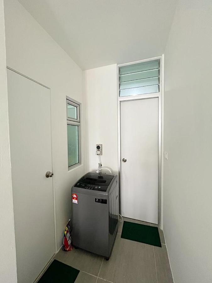 Aina Staycation, Metrocity Kuching Exterior photo