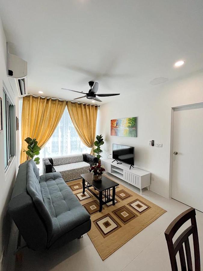 Aina Staycation, Metrocity Kuching Exterior photo