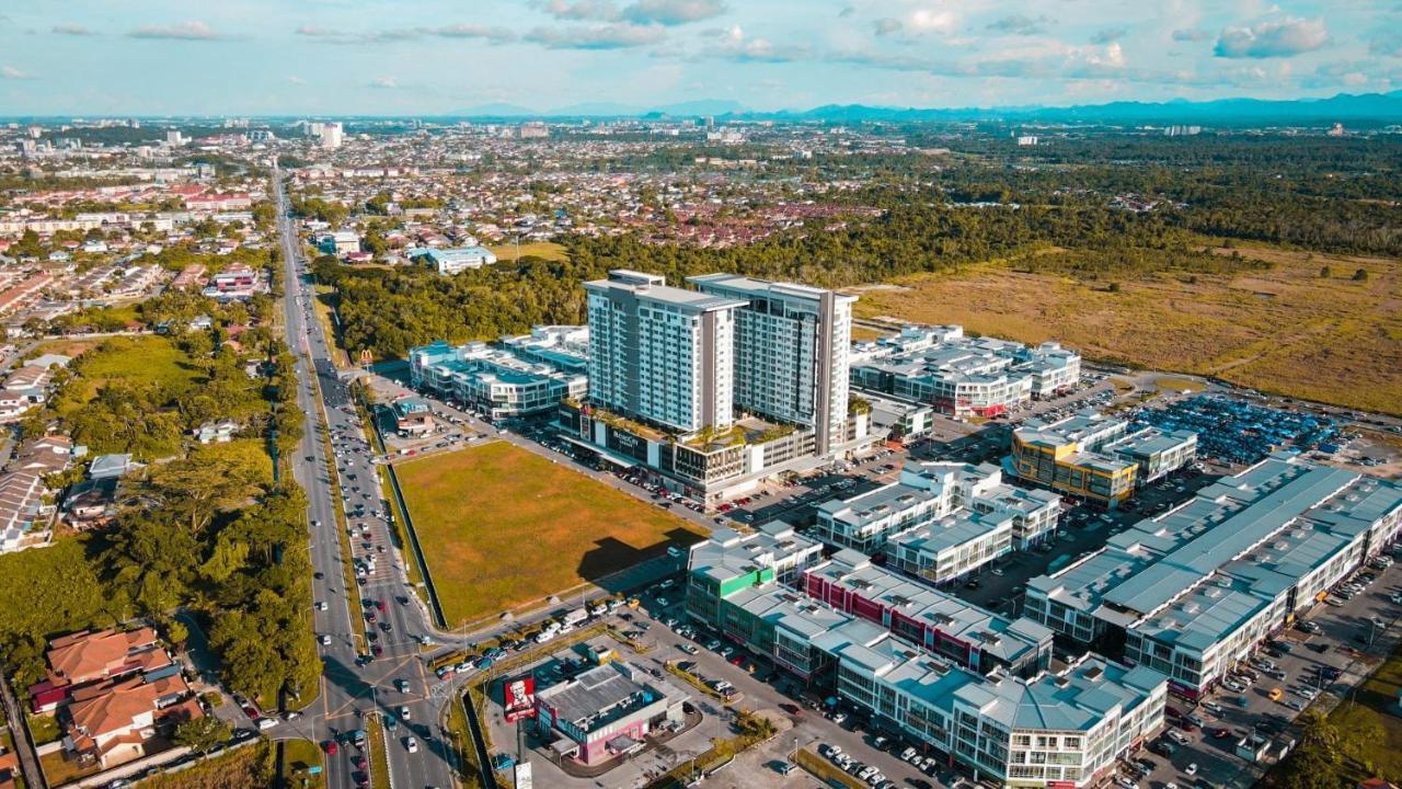 Aina Staycation, Metrocity Kuching Exterior photo
